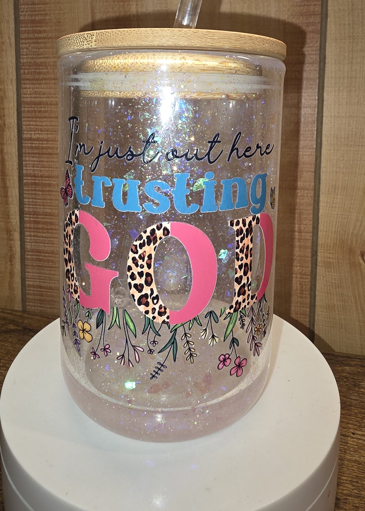 Glitter Globe, 15oz GLASS Coffee - Trusting God
