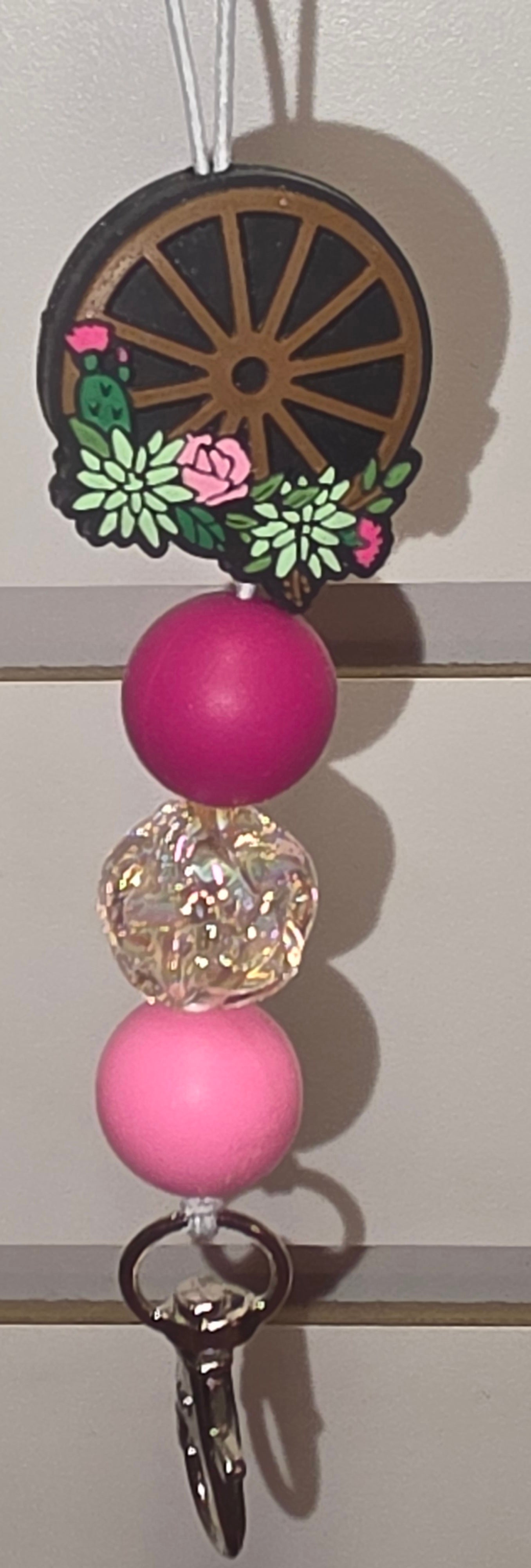 Hanger, Wagon Wheel Floral